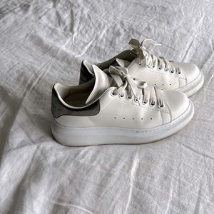 Alexander McQueen Sneaker